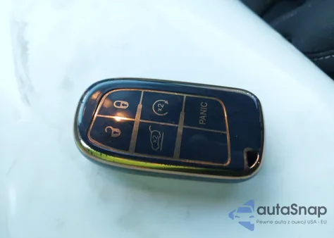 2014 Jeep Cherokee Latitude z USA, uszkodzony, nr VIN 1C4PJMCS9EW203764